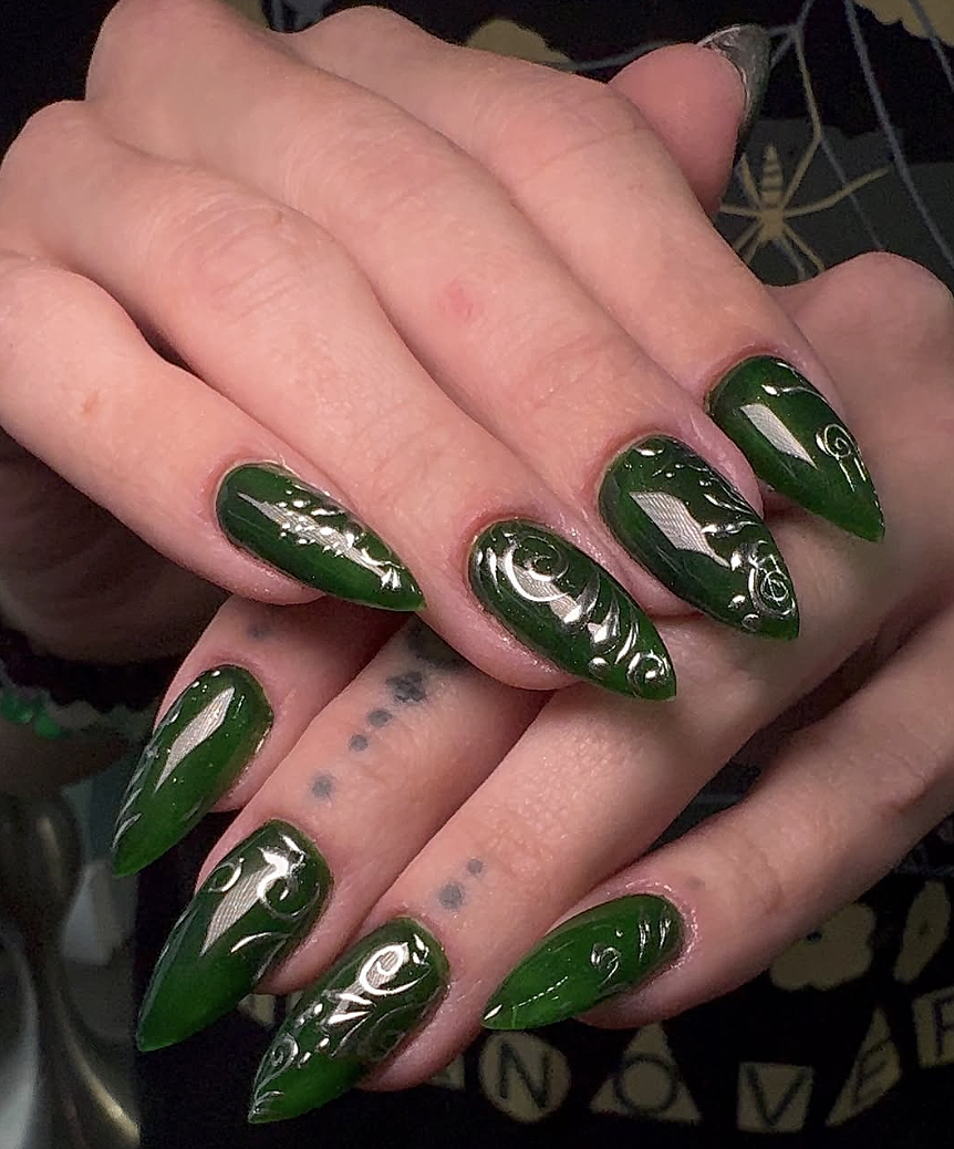 The Expert’s Guide to a Truly High-Quality Manicure